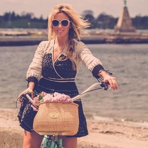 Meet your Posher, Lisa